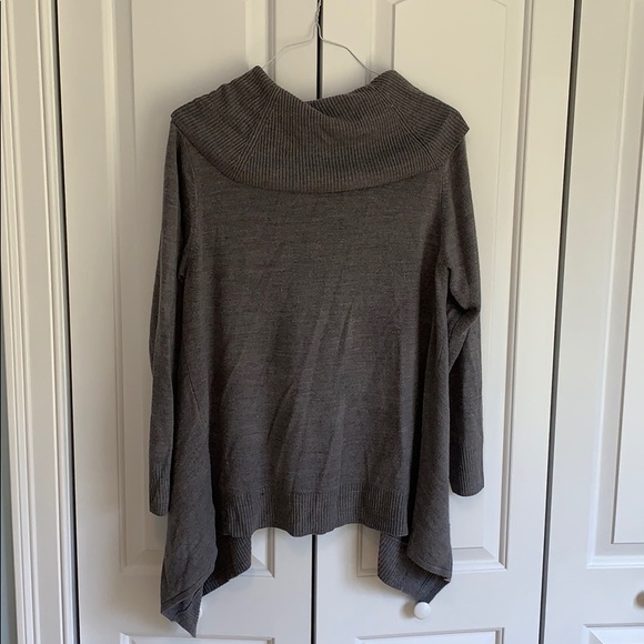 Gray Cowl Neck Sweater - Picture 2 of 3